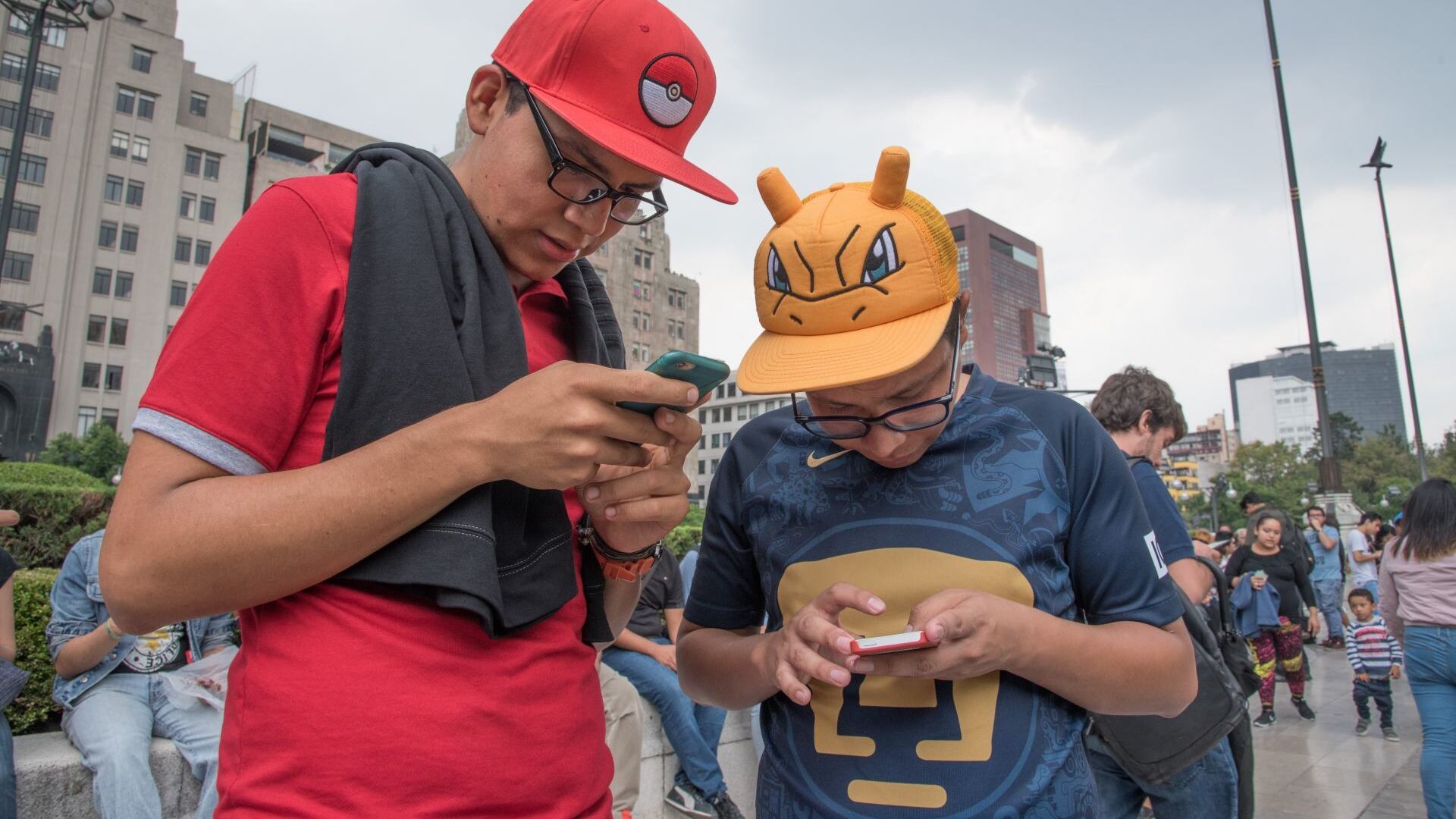 Ciberbullying-acoso-acechan-jóvenes- adolescentes-web-plataformas-digitales