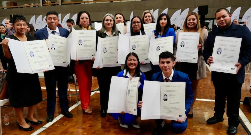 Simplifica SEP el trámite de cédulas profesionales; cédulas físicas mantienen su vigencia