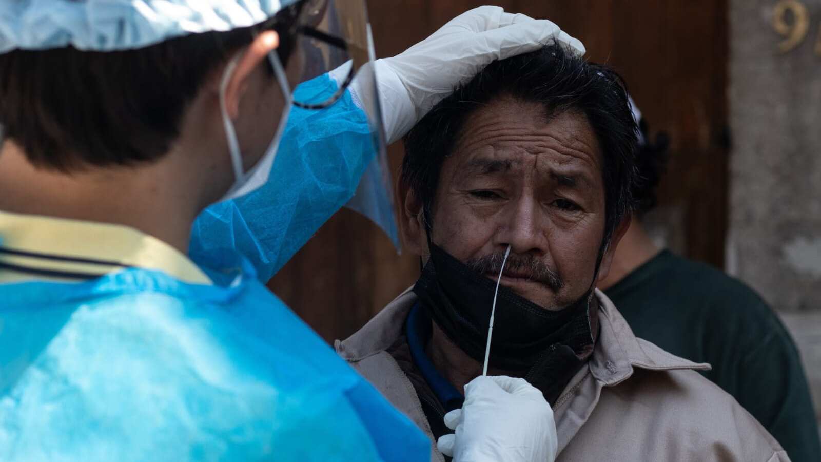 El covid volvió a subir en Nuevo León quizá por la temporada otoño-invierno.