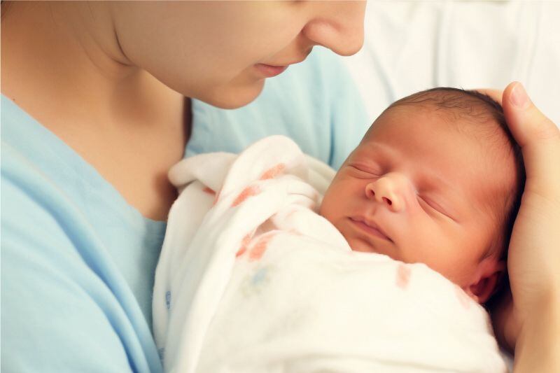 En 2024 se registraron más de 32 mil embarazos en adolescentes.