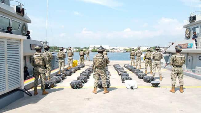 Secretaría de Marina intercepta dos mil kilos de cocaína en Puerto de Chiapas