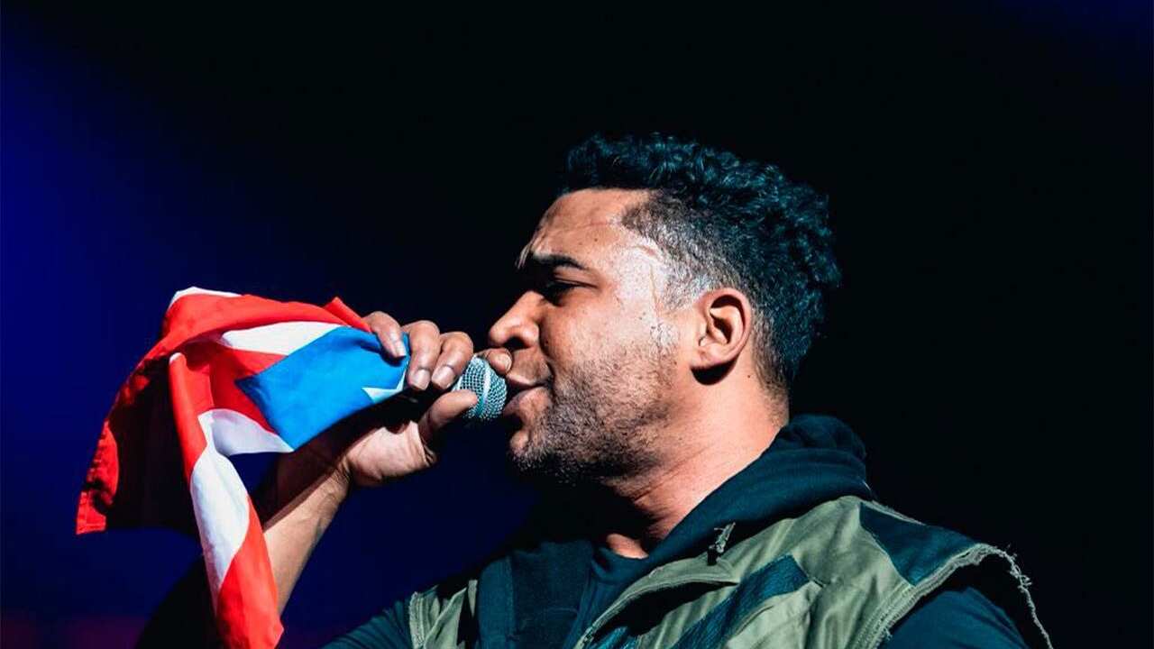 Todo ocurrió durante el concierto de Don Omar en el Calibash 2022 justo cuando interpretaba su indiscutible éxito ‘Ella Y Yo’.