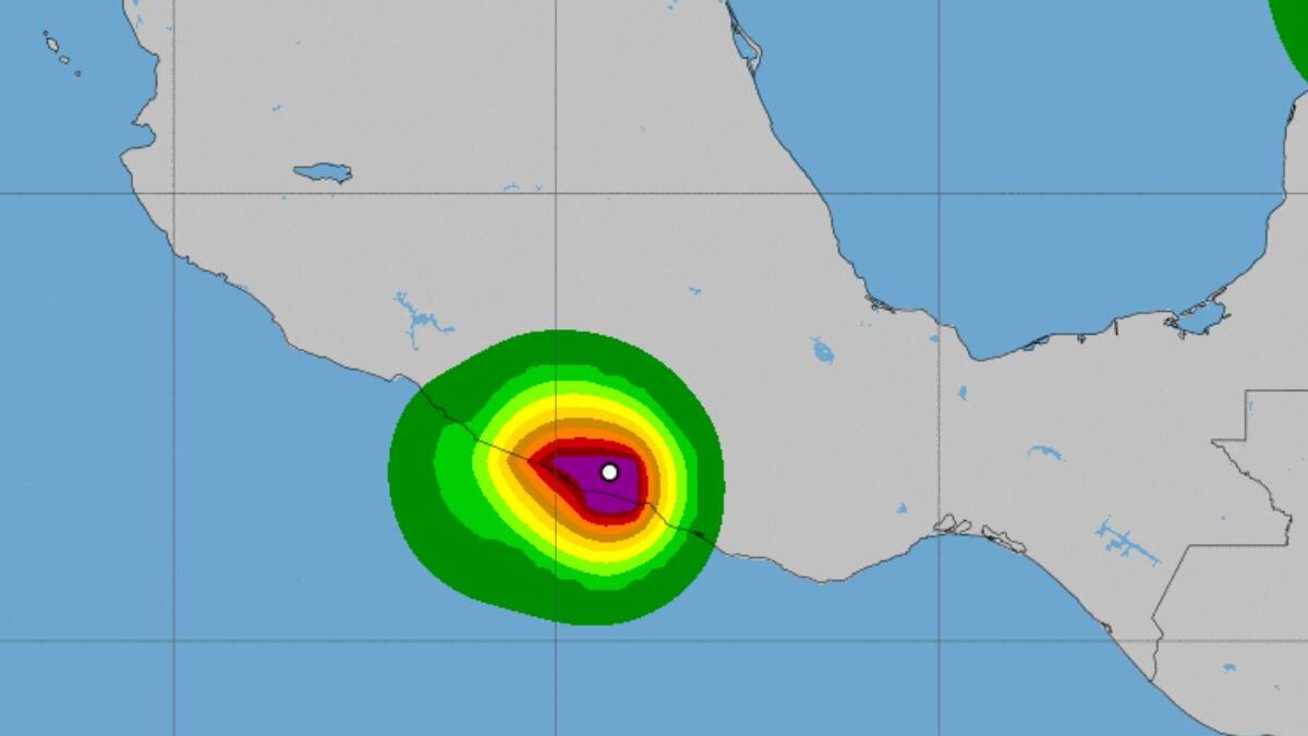 En vivo: Huracán John se degrada a tormenta tropical; sigue azotando México
