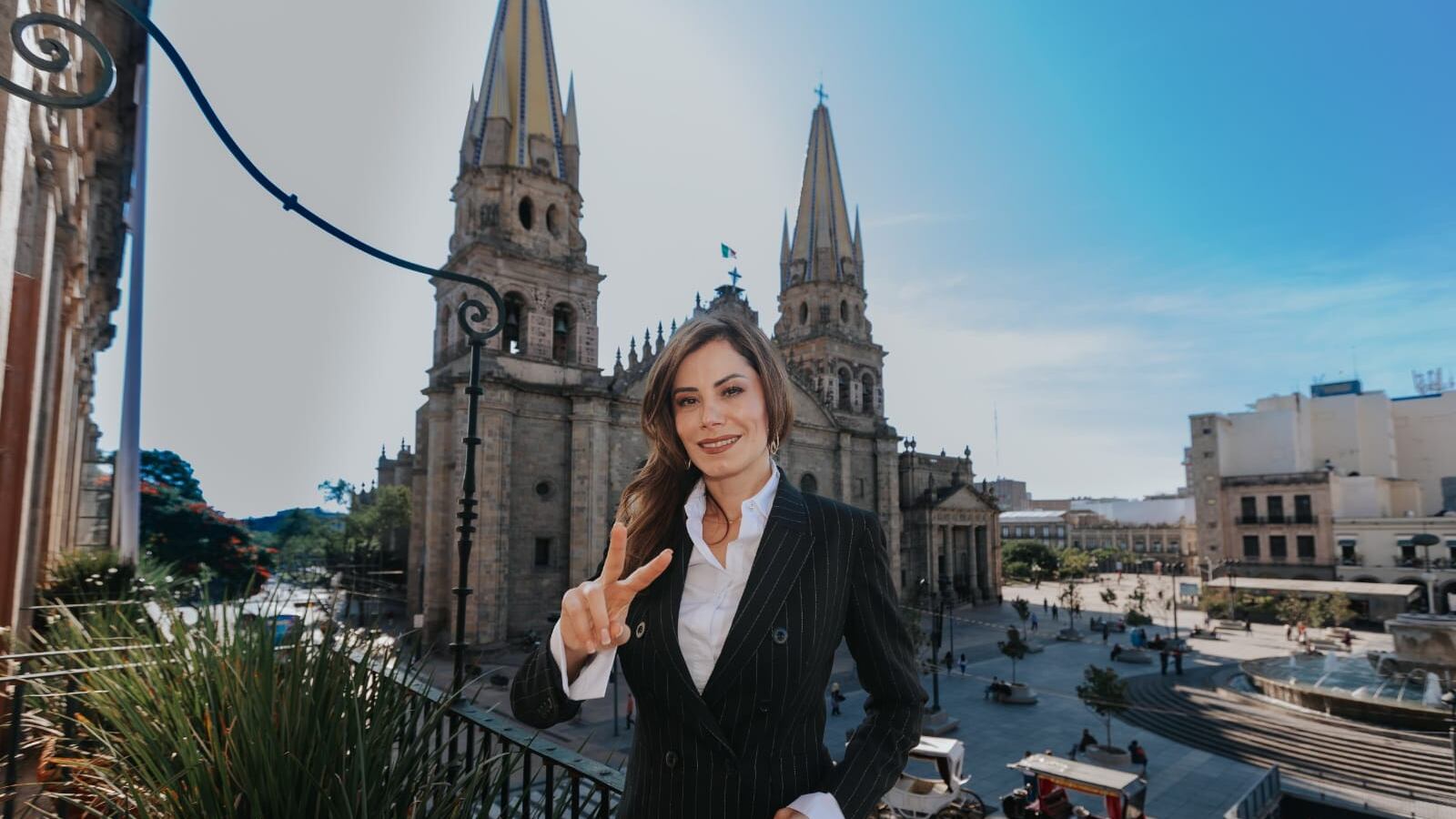 CORTESÍA