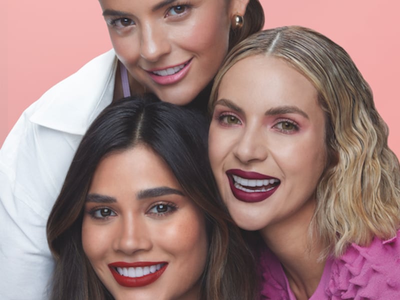 ¿Nude, rojo, coral o vino? Te contamos cómo elegir el tono ideal para ti y cómo ciertos labiales potencian tu estilo y te ayudan a expresarte sin límites