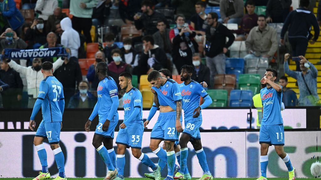 Chucky Lozano consigue su primer gol de la temporada con el Napoli