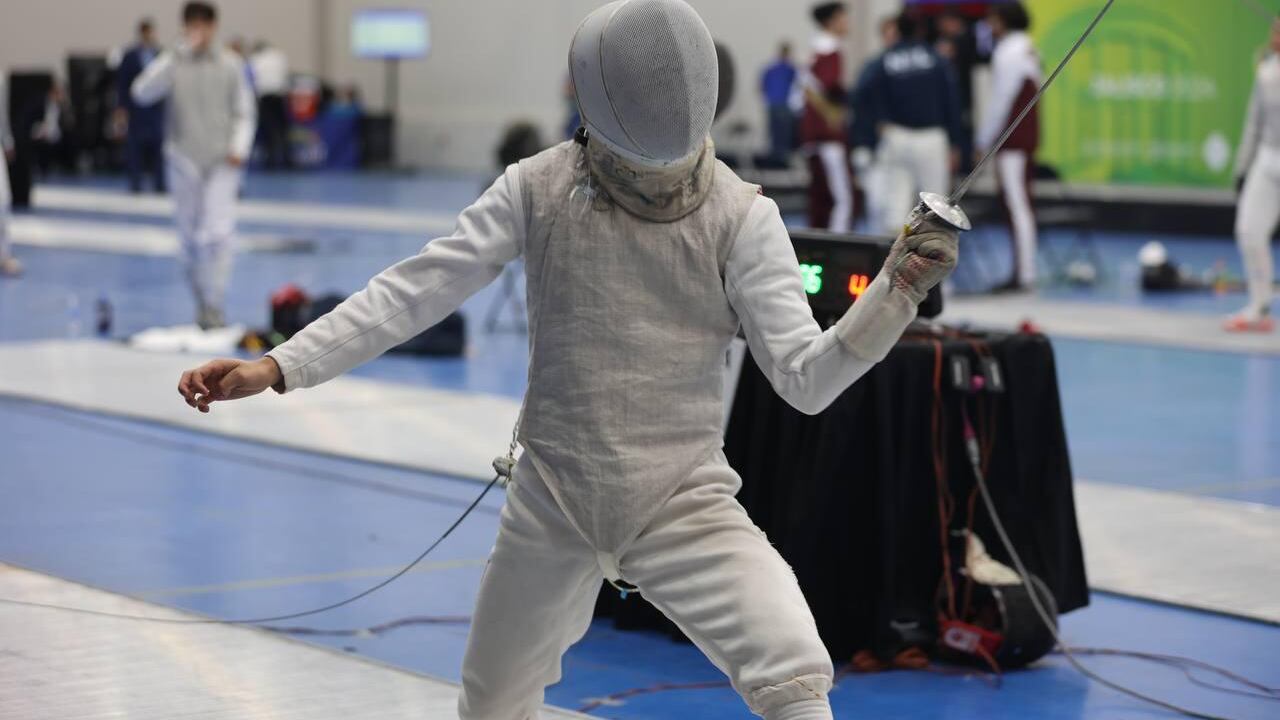 Máximo Azuela Hernández esgrimistra queretano