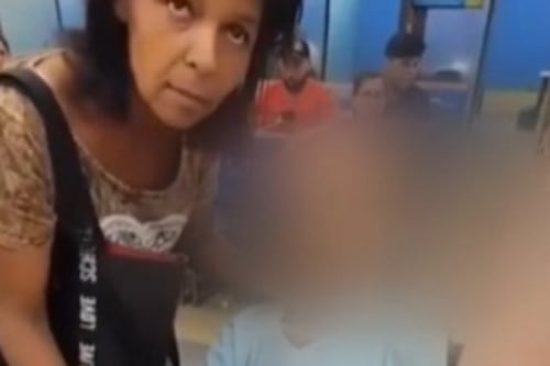 Mujer que llevó cadáver al banco para firmar préstamo aseguró que el dinero lo quería su tío para comprar una TV y renovar su casa
