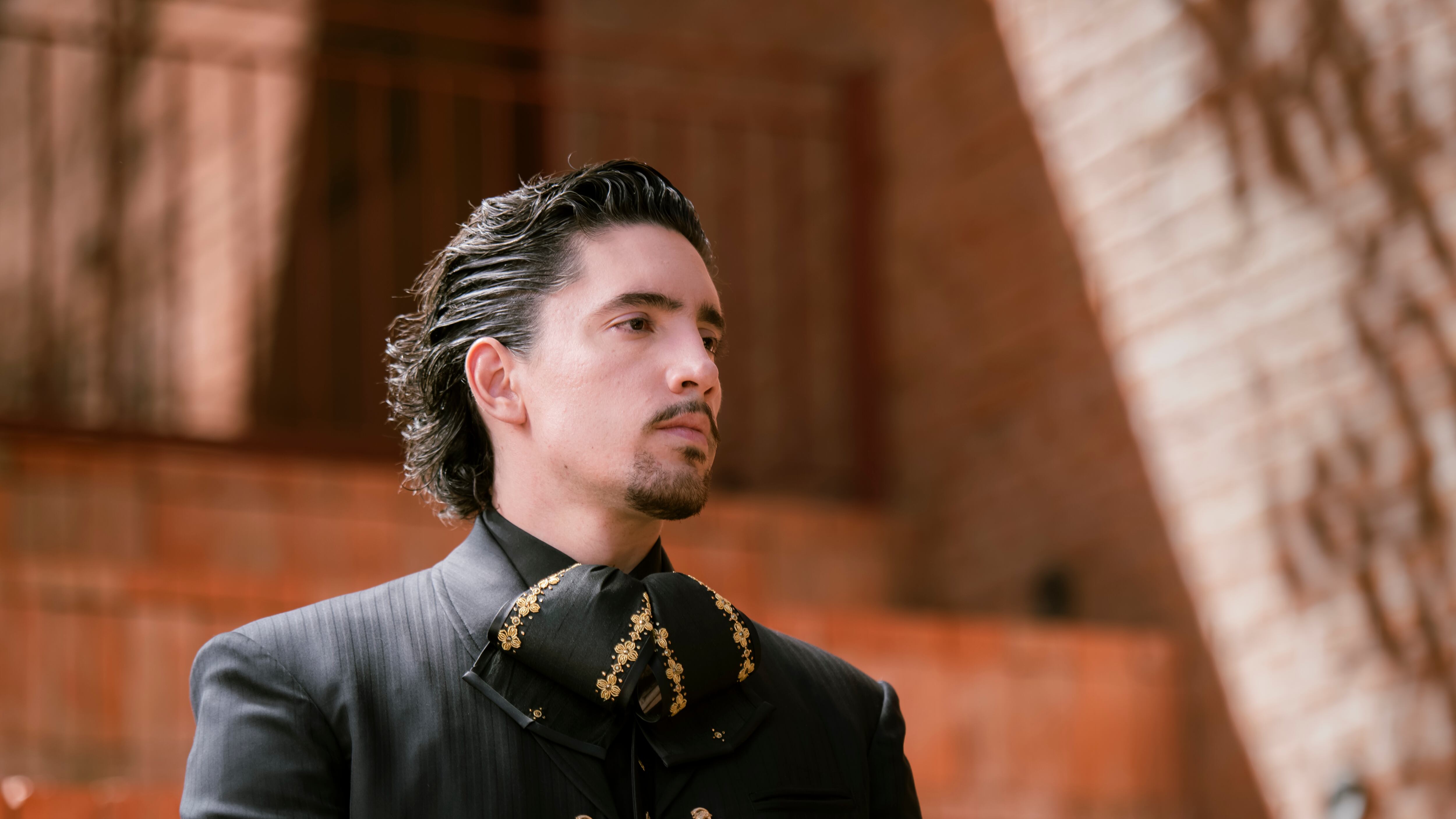 Alex Fernández reinventa su identidad musical