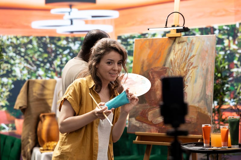 Una vez más, las diferentes formas de expresión artística inundan las calles capitalinas para ofrecer un espectáculo lleno de interpretaciones y actividades