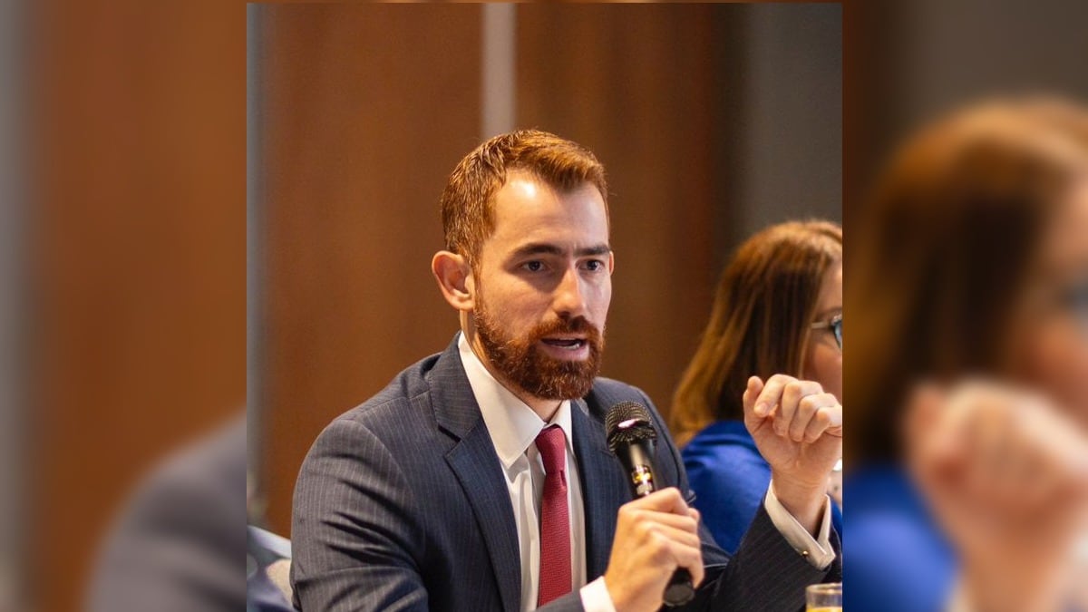 Cantú González quiso componer su respuesta, pero salió peor.