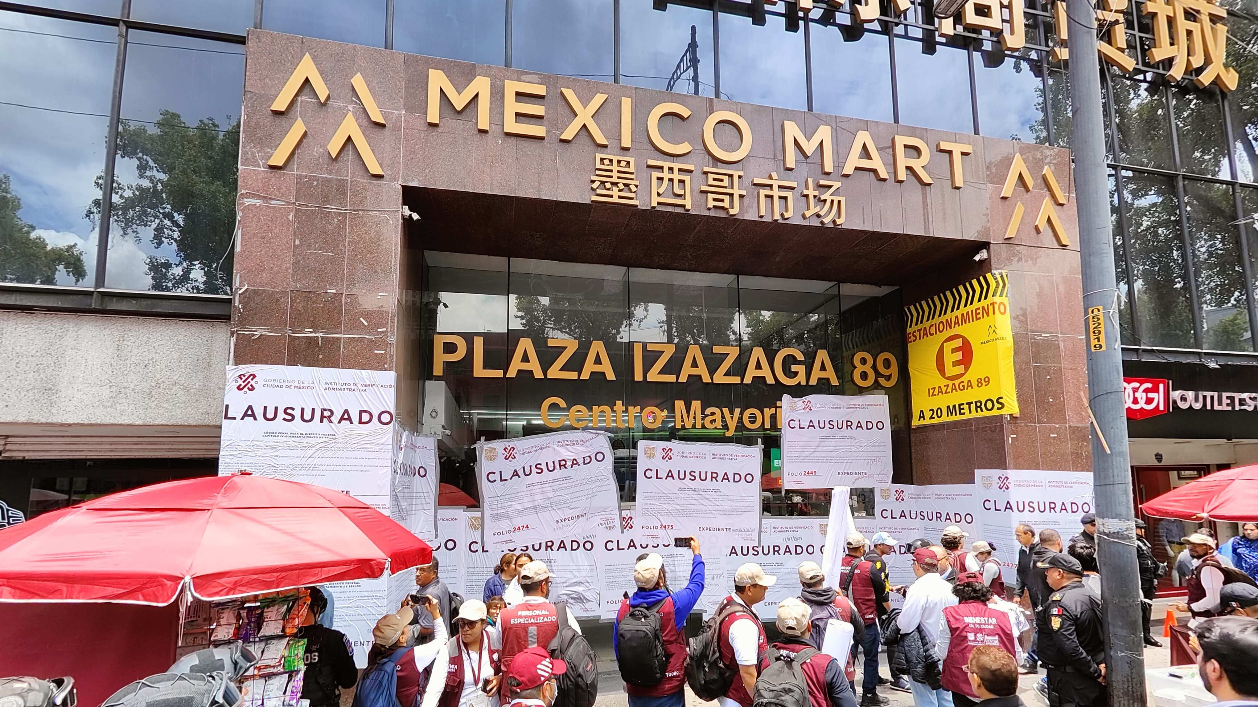 Clausuran Plaza Izazaga, famosa por venta de productos chinos