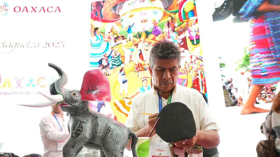 Cautiva Oaxaca con su esencia, belleza y raíces en la Fitur 2025