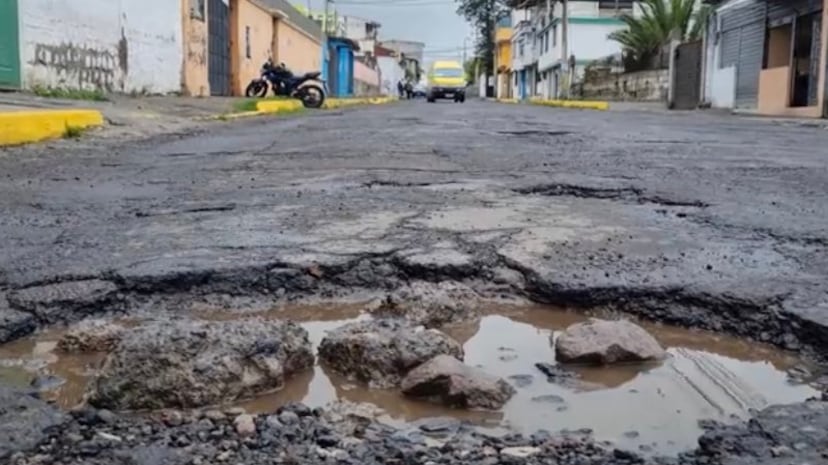 Estado de México: Calle en Tultitlán cumple 20 años sin ser remodelada
