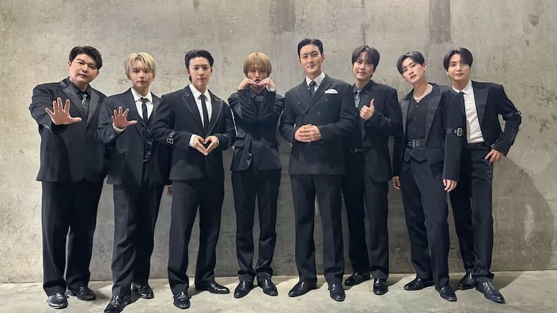 SUPER JUNIOR