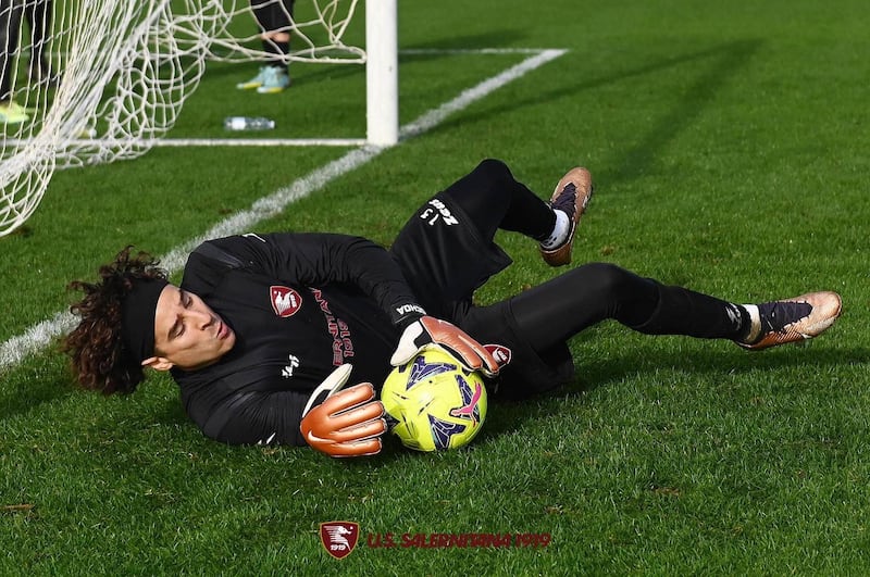 Guillermo Ochoa jugará por primera vez en la Serie A.