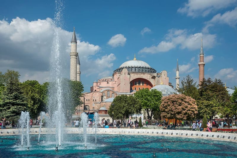 Si buscas tu próxima aventura, este lugar tiene ruinas romanas, paisajes surrealistas y bazares que despiertan los sentidos