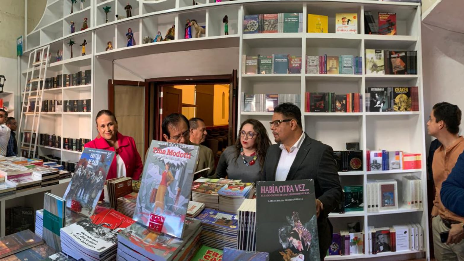 La nueva librería del Fondo de Cultura Económica en Celaya fue concebida como un espacio vivo, articulado a bibliotecas y actividades comunitarias.