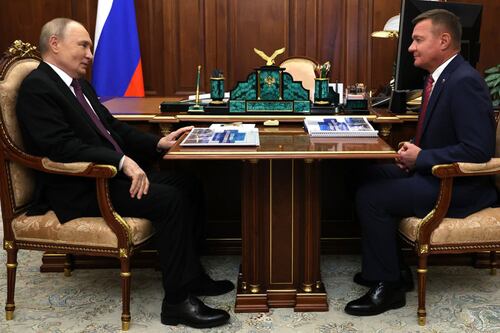 Putin destituye a ministro y horas después aparece muerto en Moscú: el caso Román Starovoit