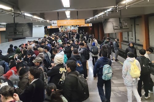 Evita esta línea del Metro de la CDMX, se hizo revisión de tren y provocó caos