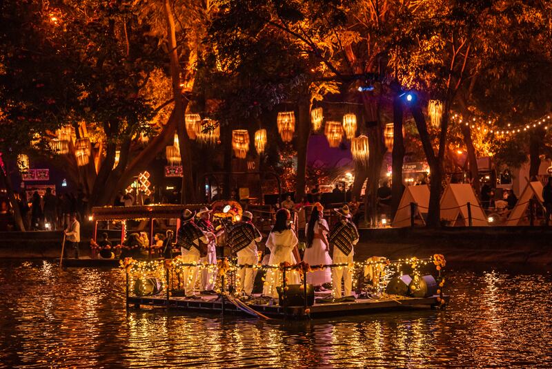 El parqué temático está dedicado al Día de muertos.