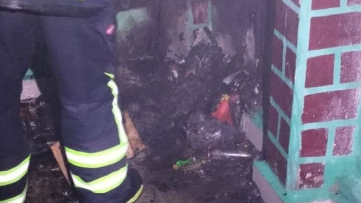Se incendia altar de la Virgen de Guadalupe en Pedregal de Santo Domingo