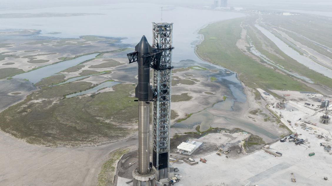 Elon Musk tiene en la mira hacer su primer vuelo oficial con Starship