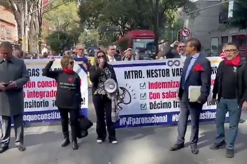 Protestan extrabajadores del Poder Judicial en CDMX; exigen cumplimiento de indemnizaciones