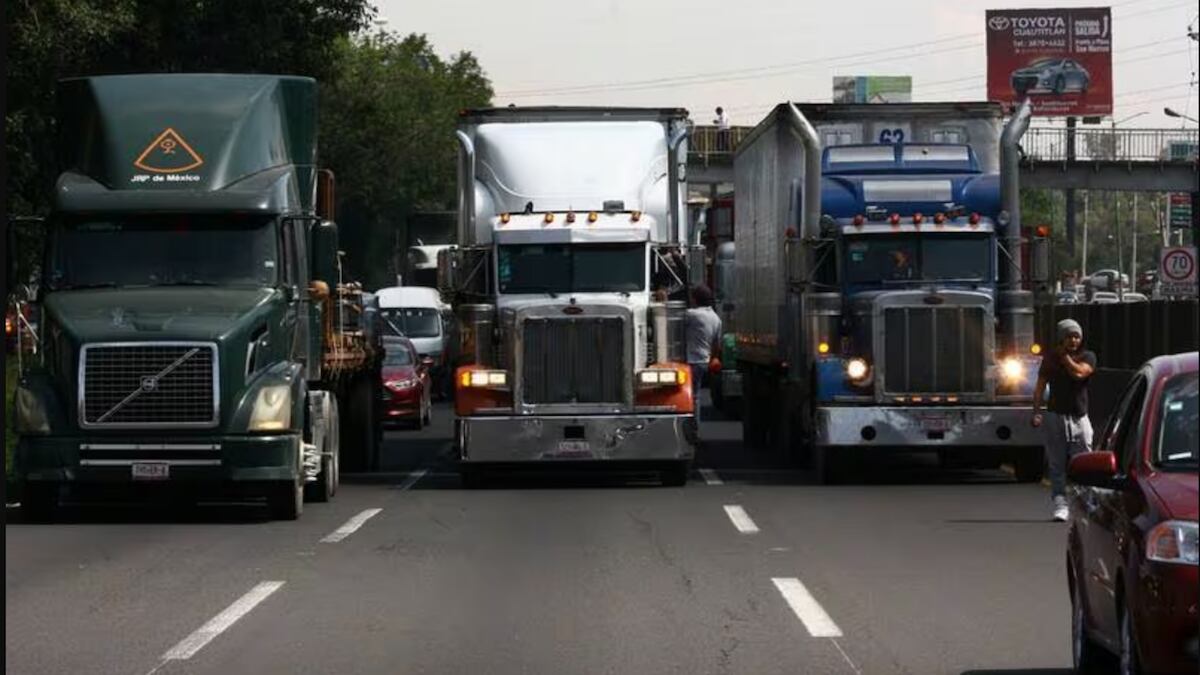Exigen mejores condiciones de seguridad en las carreteras del país. (Especial)
