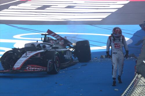 Kevin Magnussen sufre tremendo choque en el GP México