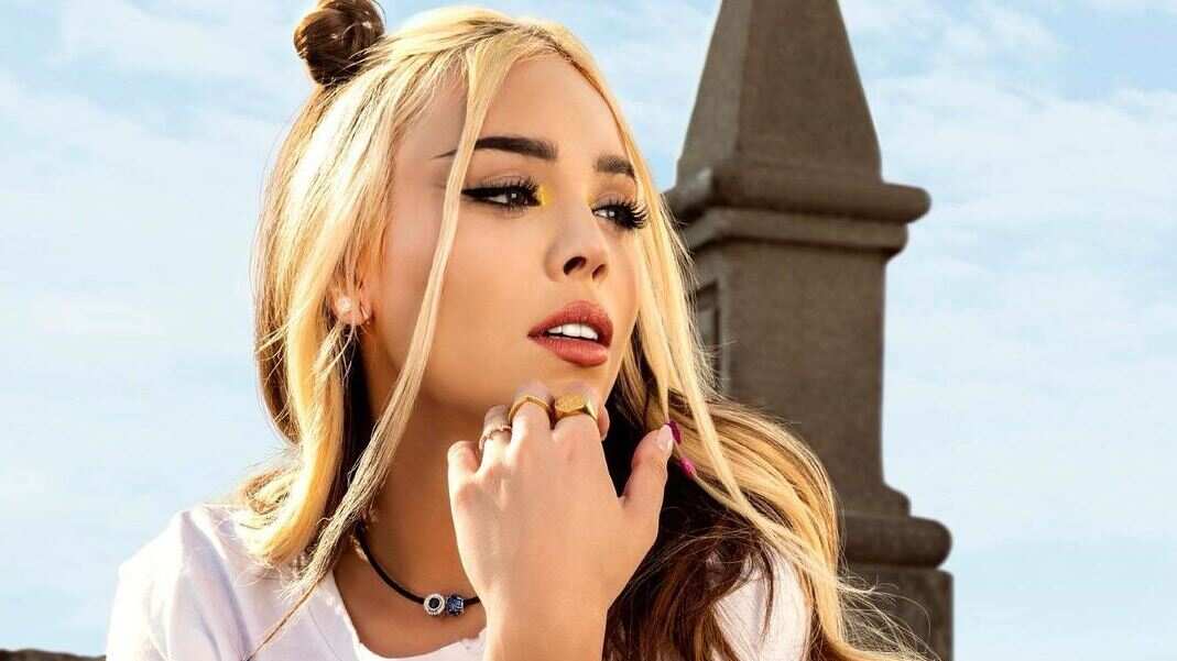 Danna Paola