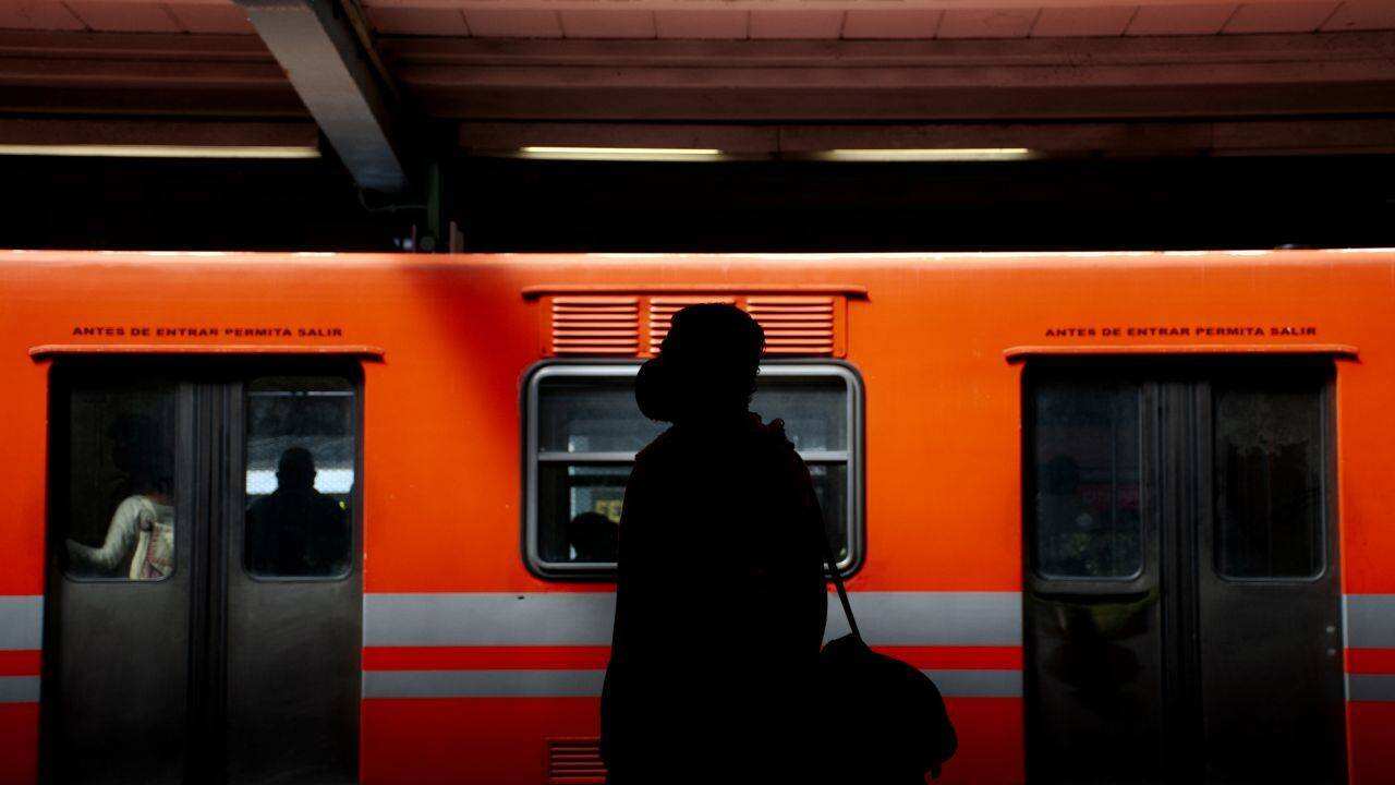 Adulto mayor muere al interior del Metro de CDMX