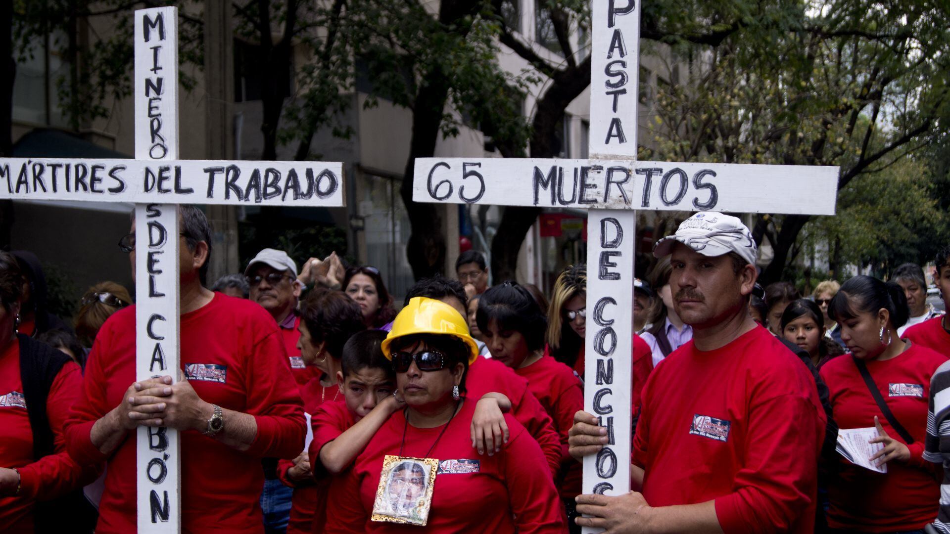 Familia Pasta de Conchos celebra rescate de primeros mineros
