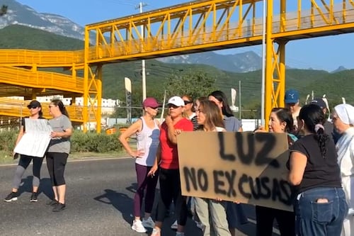 Si no les llega la luz vecinos bloquearán los dos carriles de la Carretera Nacional este martes