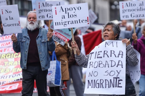 Envían apoyo a migrantes ante nuevas redadas, ¿cuántos repatriados poblanos suman?