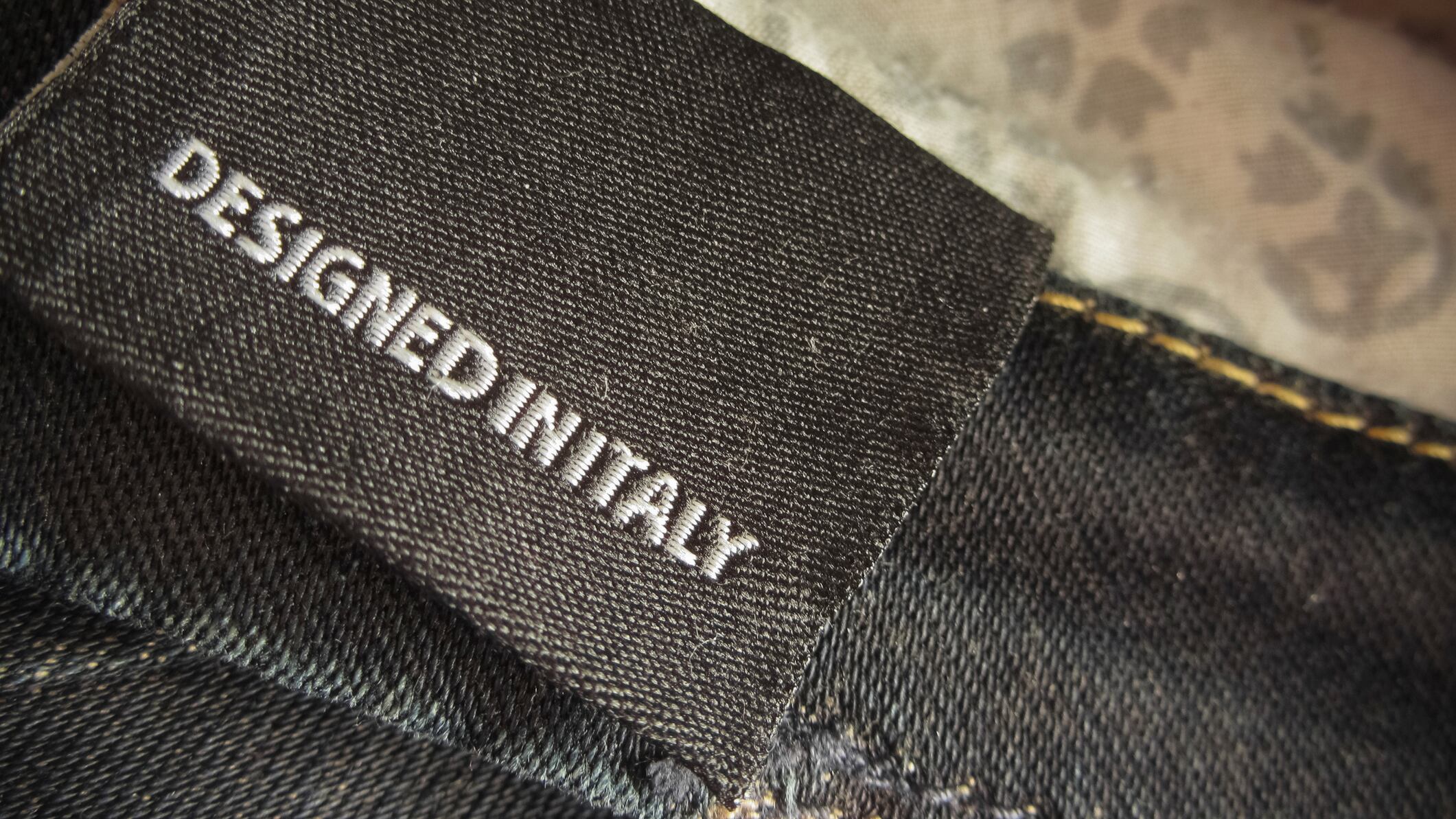 La primera edición del Italian Fashion & Design Summit deslumbró a los entusiastas de la moda y el diseño con su despliegue de talento y visión.