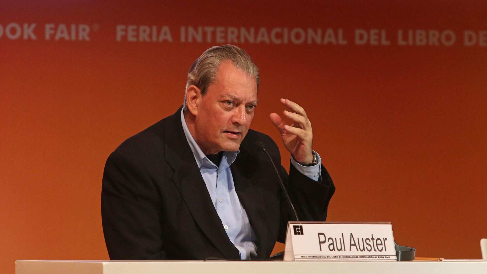 Paul Auster: escritor estadounidenses fallece de cáncer a los 77 años