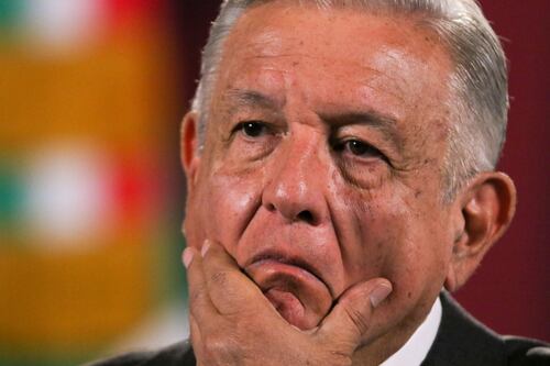 Tercer contagio de Covid de AMLO encendió alertas, por estas enfermedades que padece