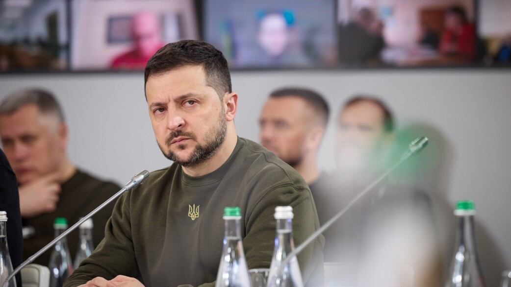 Ucrania menosprecia los documentos filtrados de EU, invita a seguir enviando ayuda militar