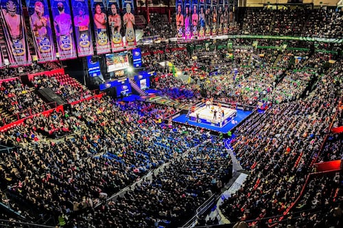 Máscaras y cabelleras en juego: el CMLL prende fuego a la Arena México con ‘Sin Salida’