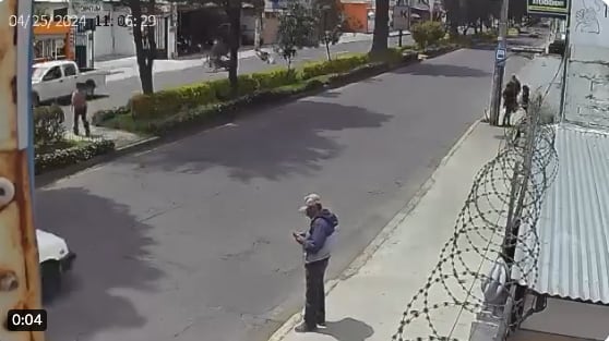 Una mujer perdió la vida al intentar cruzar la calle en Ambato