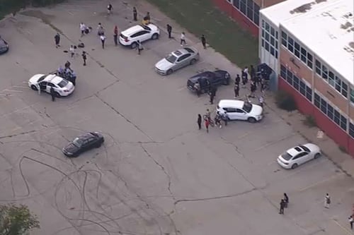 Condenan por homicidio al padre del autor de un tiroteo masivo en Georgia