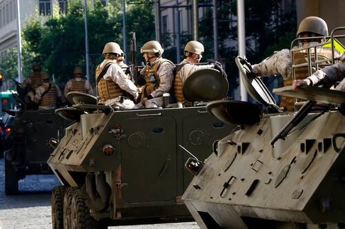 Identifican a 7 de los 15 muertos y fiscalía indaga posible violencia estatal