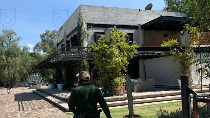 La FGJ halló animales y autos en un rancho valuado en 23 millones de pesos, propiedad del otrora titular de la Seduvi, Felipe de Jesús Gutiérrez.