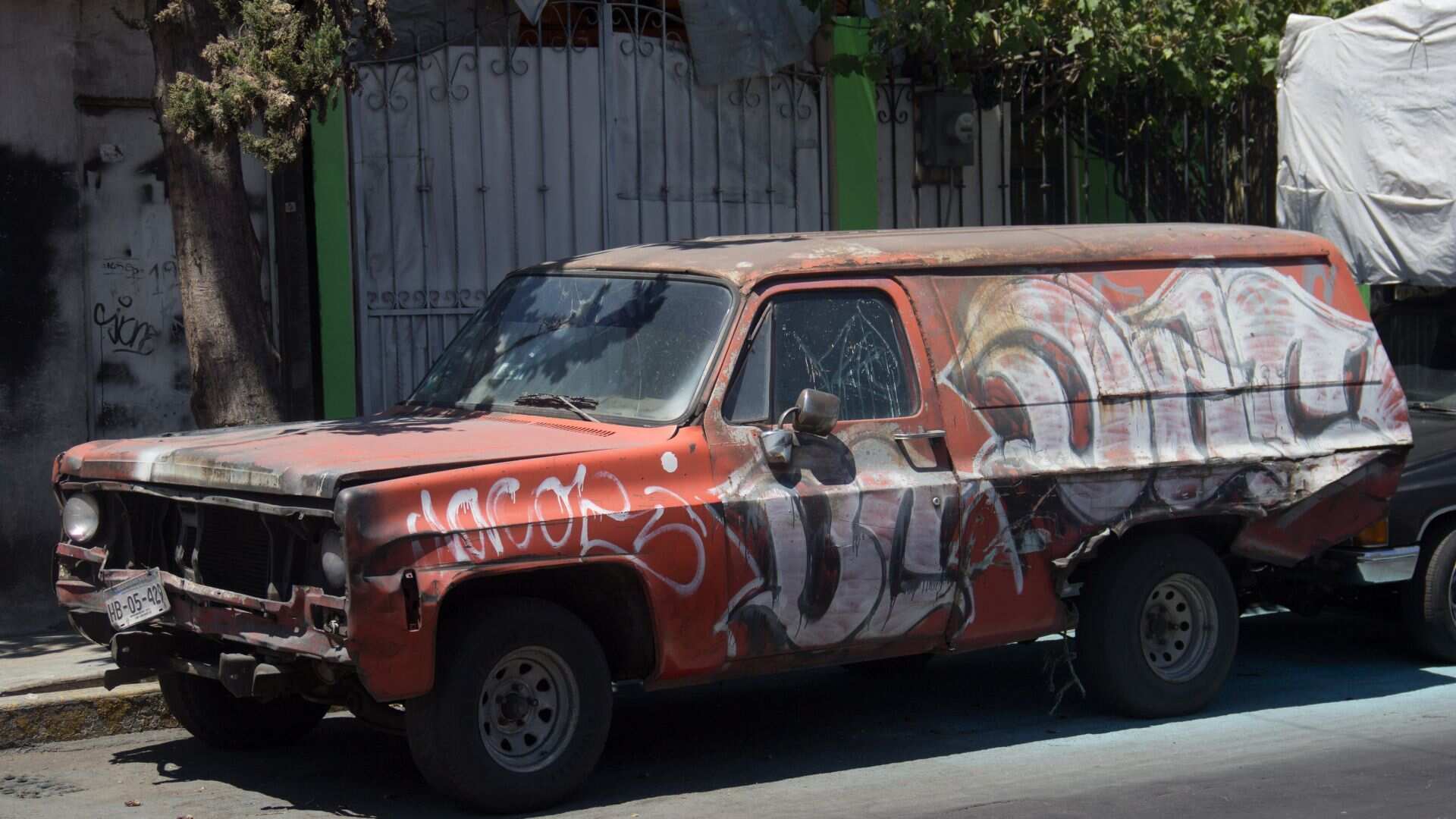 Vehículos abandonados en CDMX: SSC retira más de 3 mil durante 2024