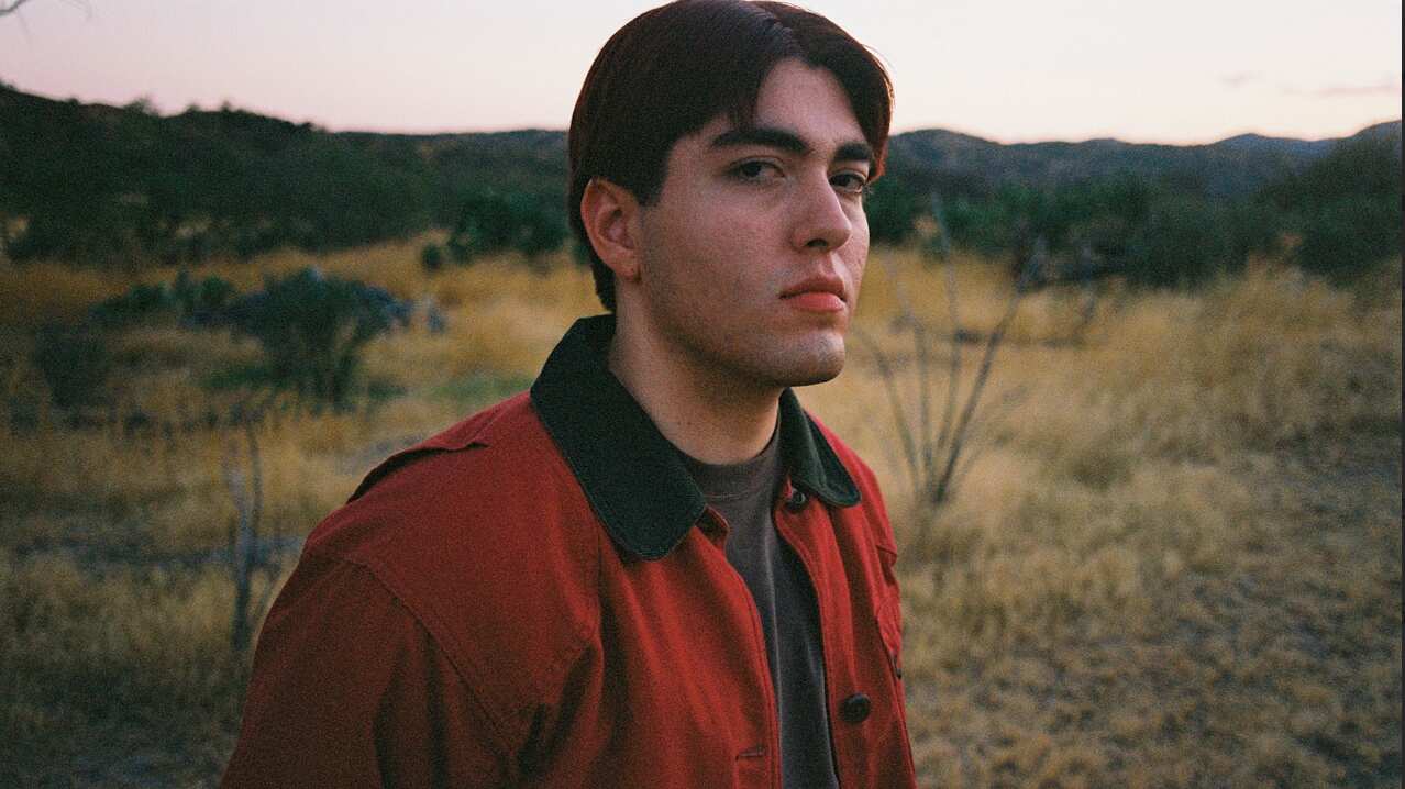 Kevin Kaarl marca su regreso a la música con “Esta Noche”