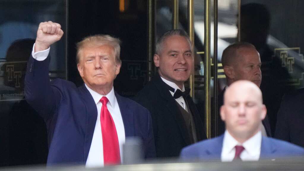 Donald Trump camino a la corte de Nueva York
