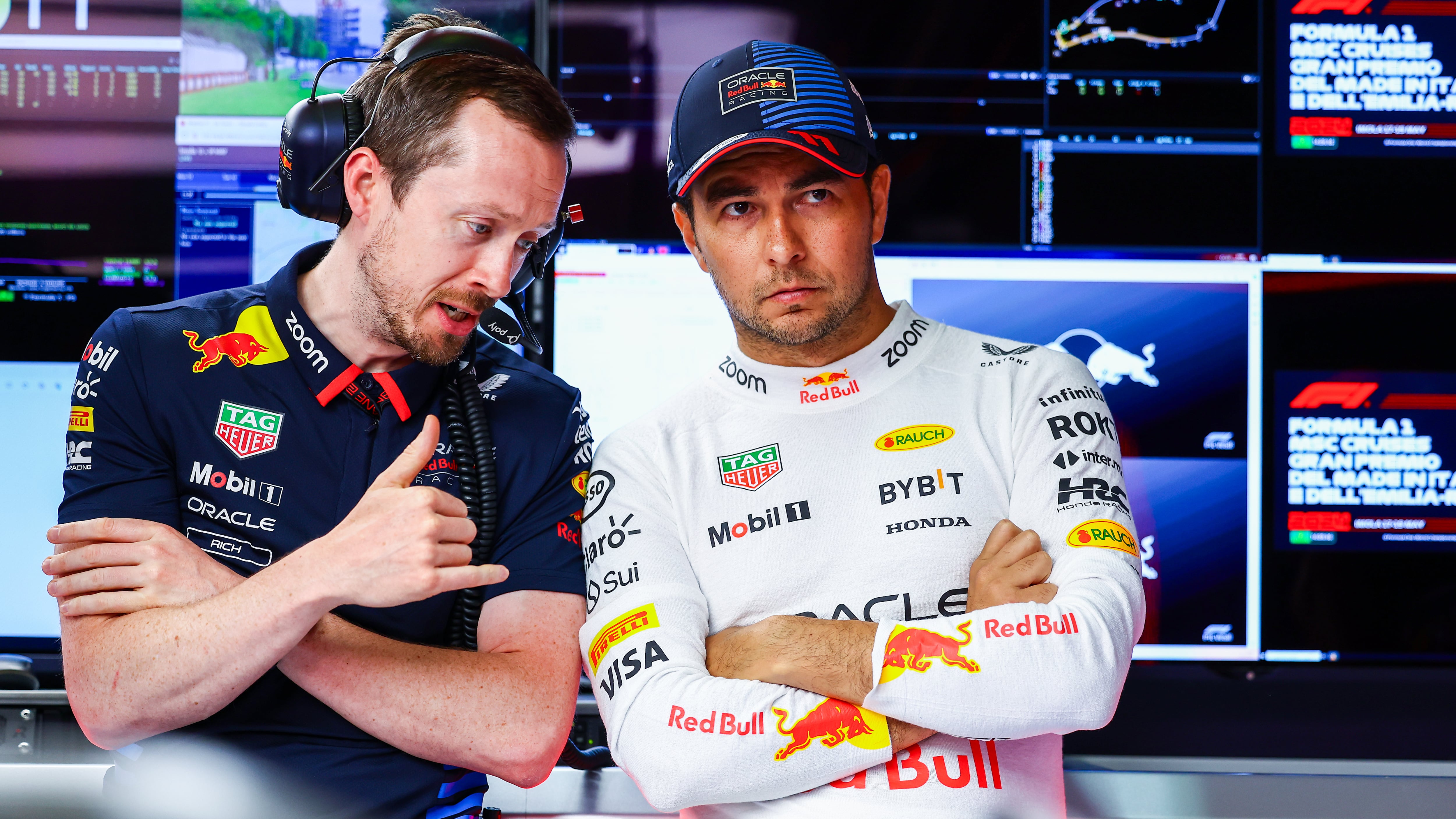 'Checo' Pérez finalizó en octava posición durante el GP Emilia Romaña.