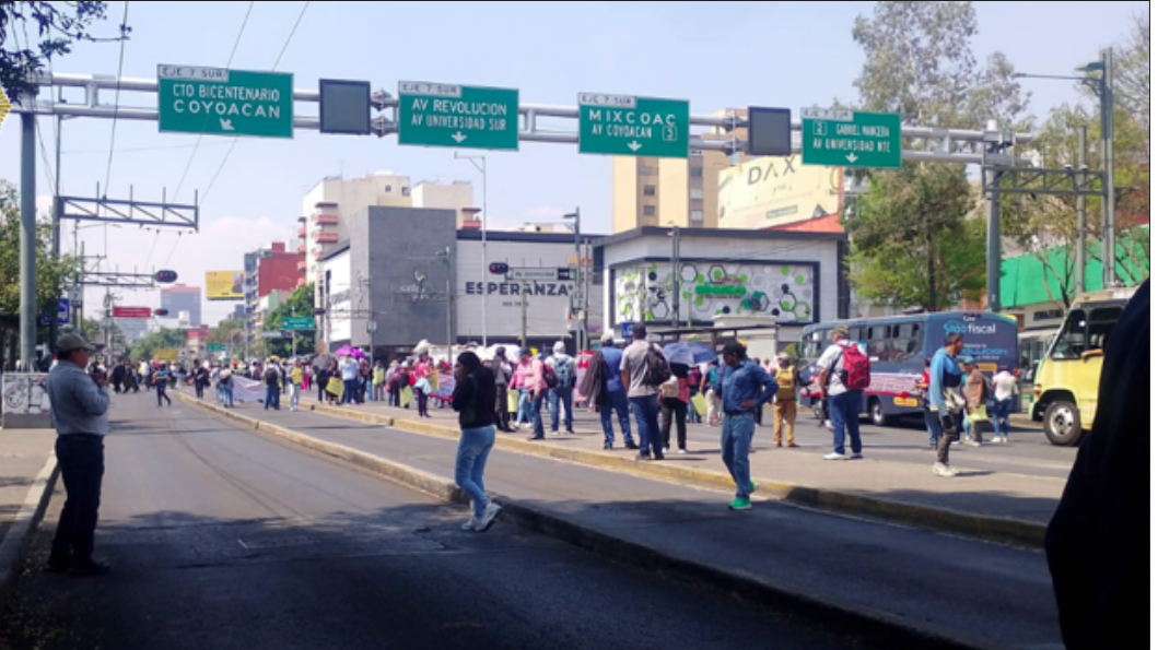 Cierres en Eje Central, Avenida Juárez, Municipio Libre y Fray Servando complican la circulación en al menos tres alcaldía