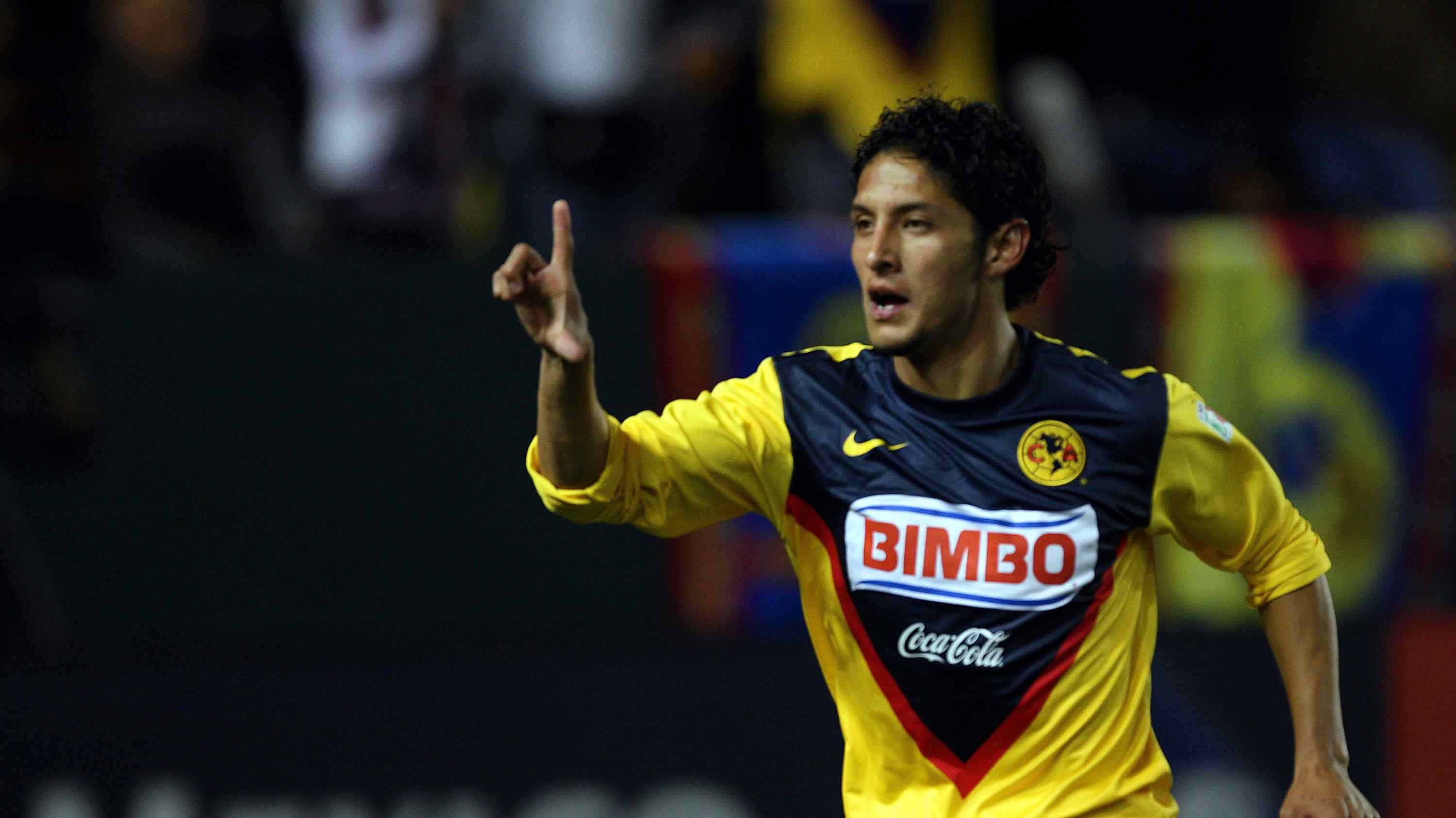 Ángel fue canterano del América pero debutó en 2007 con San Luis